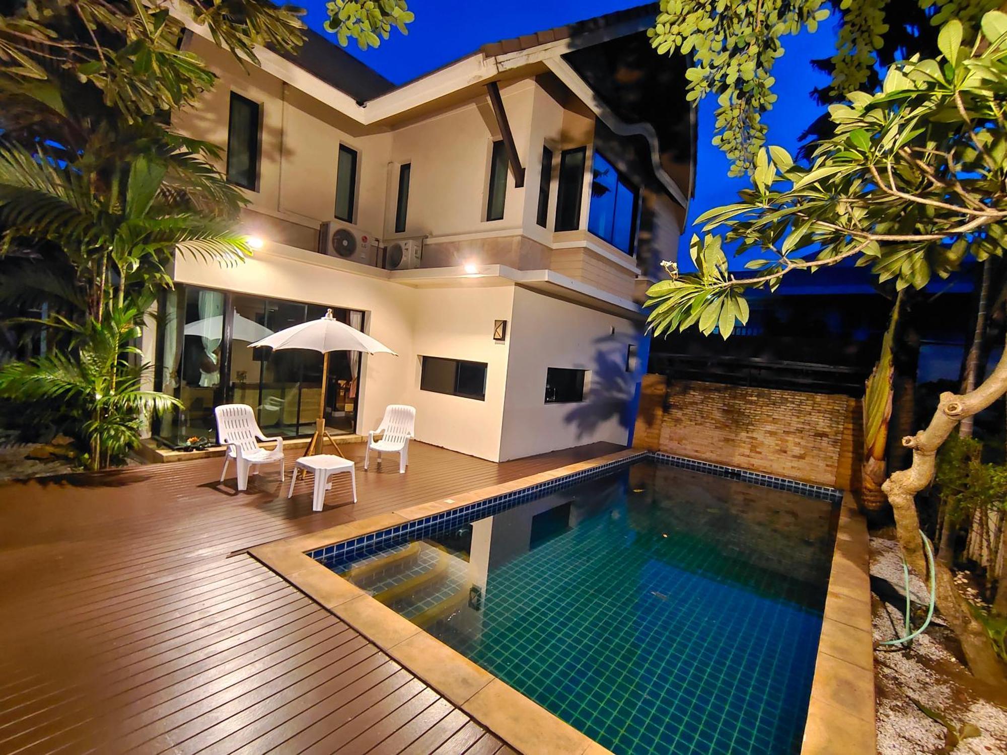 Baan Natcha Villa Pattaya ภายนอก รูปภาพ